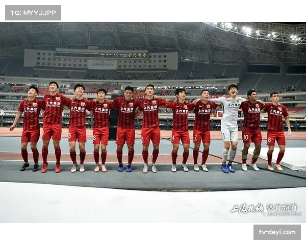 杭州奥体中心惊现巨型Tifo，浙江球迷主场致敬球队季后赛征程